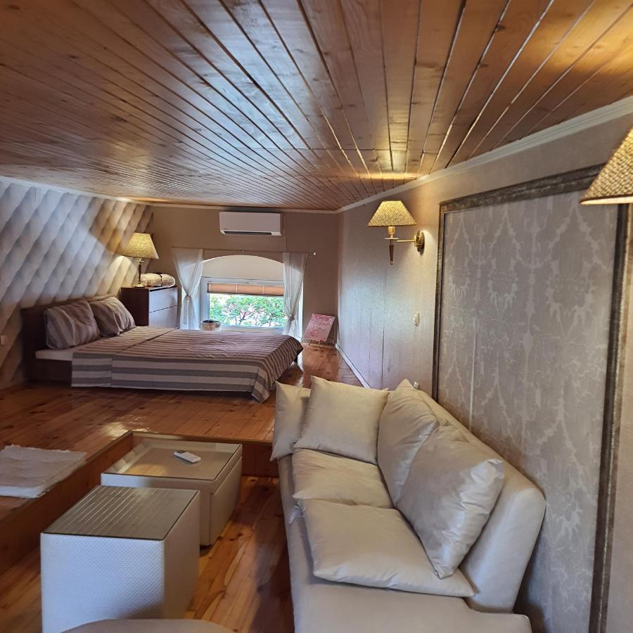 Нестандартно Бутиково Студио За Двама Романтика Varna Exterior foto